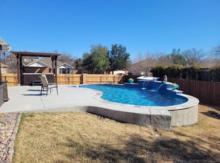 906 Ridgemont Cir, Leander, TX 78641