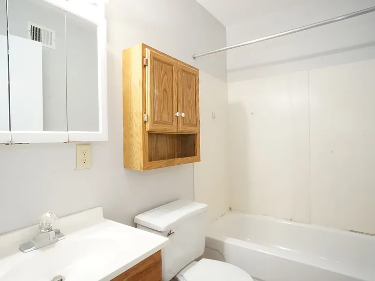 508 Nellies Cave Rd — Photo 11