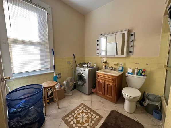 1014 Grand Avenue image 13 of 21