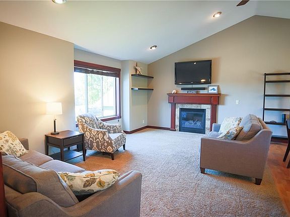 2nd image of 847 Fairchild Dr