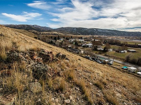 3rd image of 29795 Old Lincoln Hwy #4