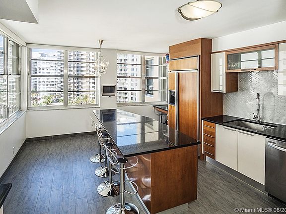 3rd image of 5660 Collins Ave APT 9D
