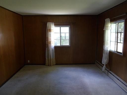 3rd image of 1333 N Linden Ave