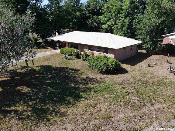 2nd image of 550 SE Olustee Ave