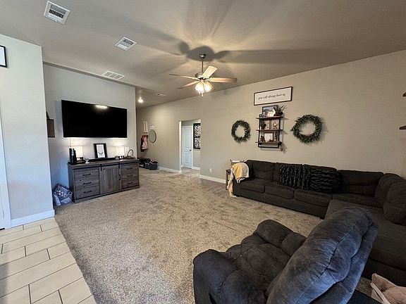 4th image of 1308 Masquerade Blvd