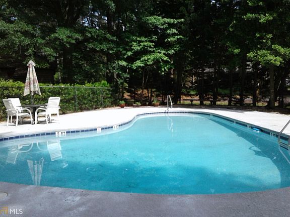 2nd image of 830 Bonnie Glen Dr SE