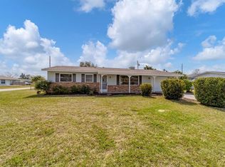 552 Oxford Dr, Venice, FL 34293