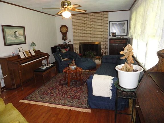 2nd image of 126 W Coyner Ave