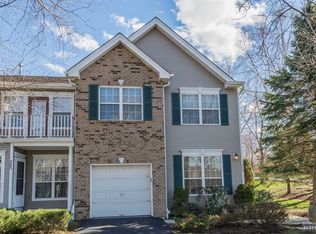 362 Catskill Ct, Mahwah, NJ 07430