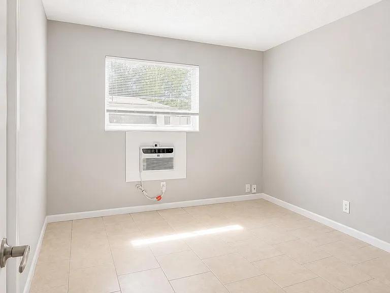 181 NW 42nd St #2 — Photo 11