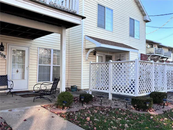708 Huckleberry Heights Dr, Hannibal, MO 63401