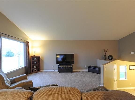 4th image of 8020 Hudson Dr