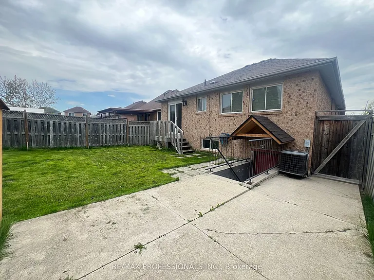 110 Springview Dr — Photo 38