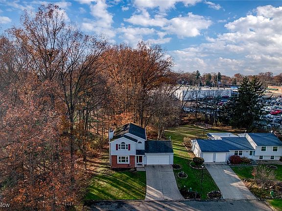 5th image of 1831 Woodbine Cir NE