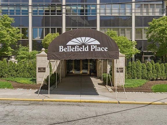 2nd image of 146 N Bellefield Ave APT 104