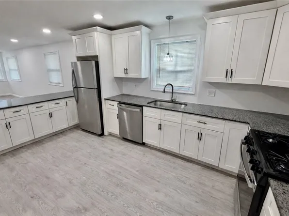 35 Douglas Ave #35, Providence, RI 02908