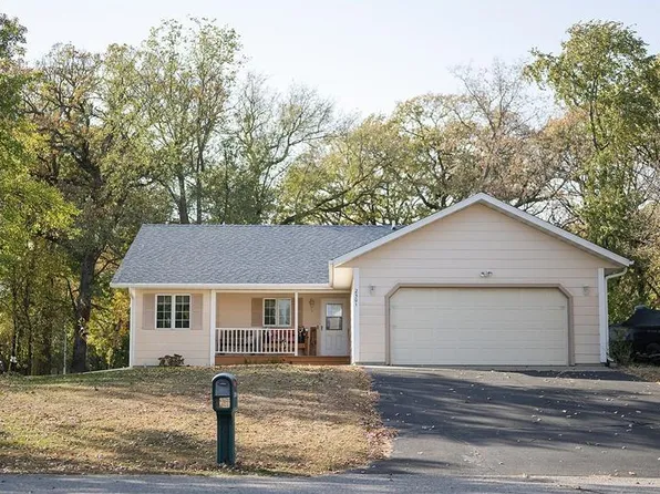 2501 Tranquility Dr, Saint Cloud, MN 56301