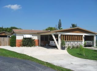4481 NW 60th St, North Lauderdale, FL 33319