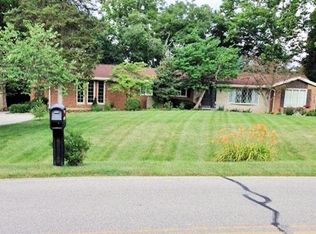 6683 Cloister Cliffs Dr, Middletown, OH 45042