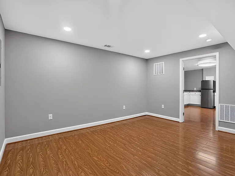 9226 Campfire Ct — Photo 12