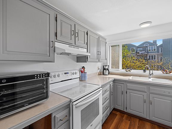 3rd image of 303 13th Ave E APT 301