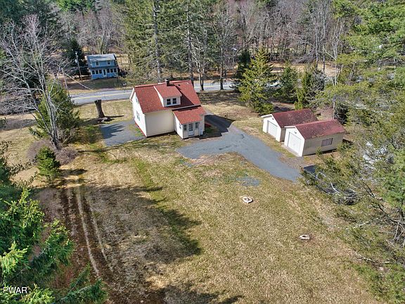 3rd image of 697 Blooming Grove Rd