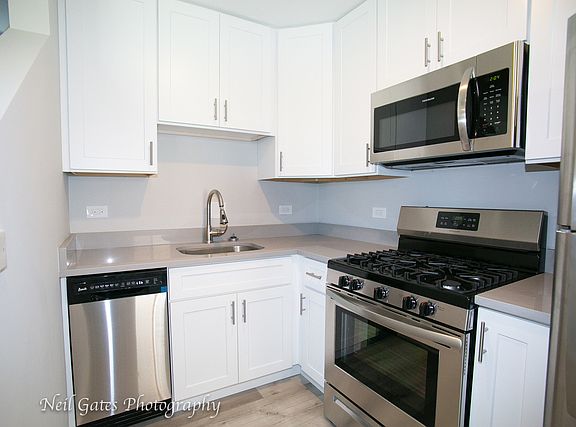 5th image of 1132 Hartrey Ave #B
