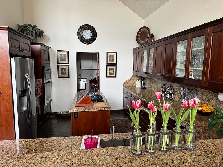 105 Primrose Rd — Photo 15