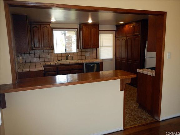 3rd image of 14020 Ocana Ave