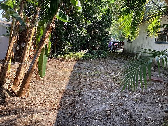 4th image of 5741 Simms St