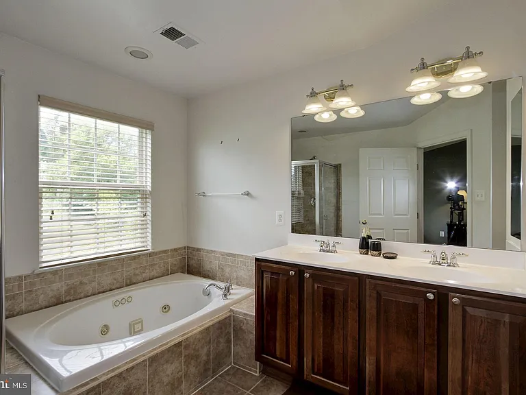 7055 Oak Grove Way #119 — Photo 22