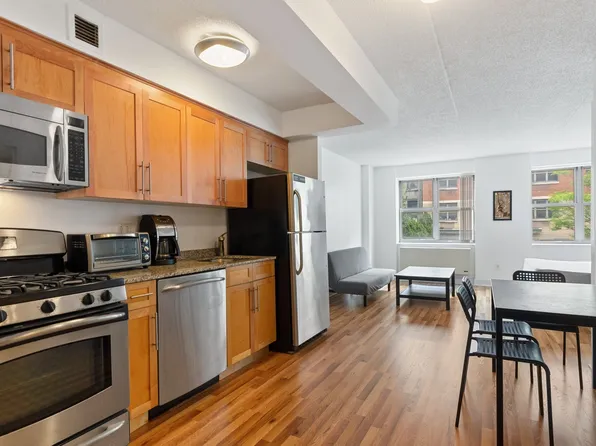 516 West 47th Street S2C image 1 of 8