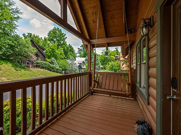 5th image of 242 Alpine Mountain Way