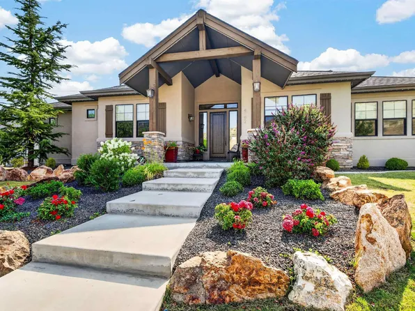 4192 N Arrow Villa Way, Boise, ID 83703