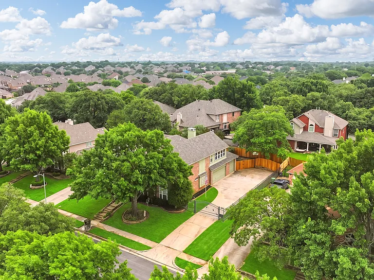 7612 Oak Knoll Dr — Photo 32