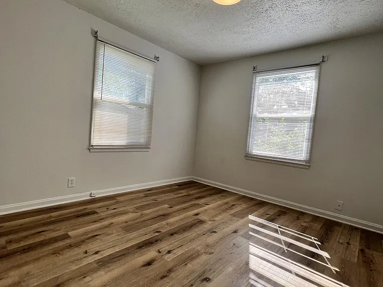 849 Berkley Rd — Photo 14