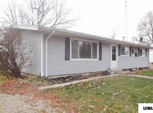 120 E Pine St, Broadwell, IL 62634