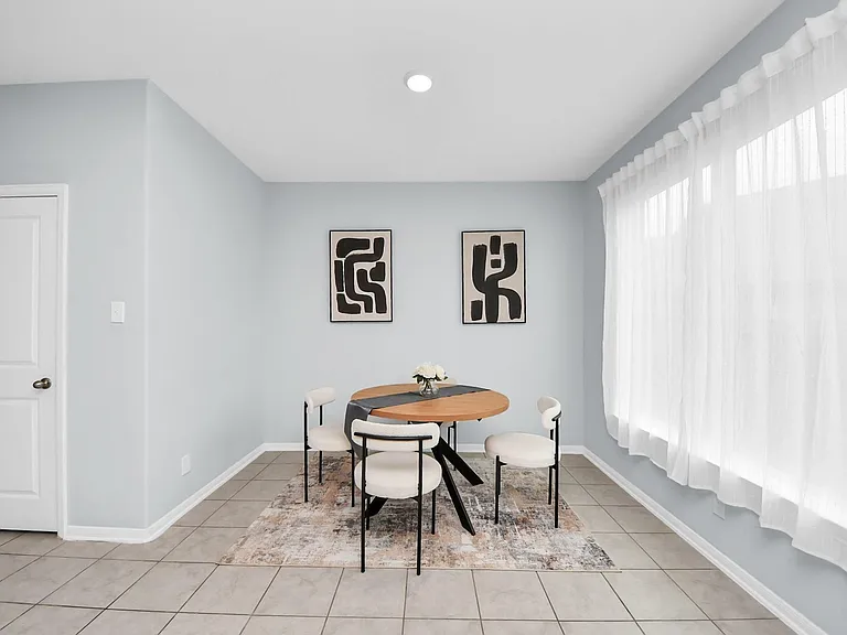 208 Salange Ln — Photo 13