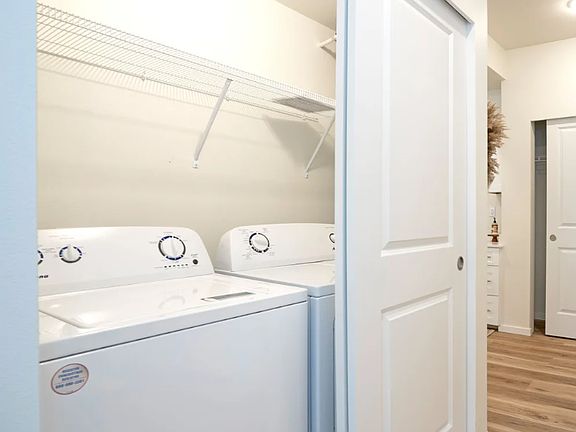 3rd image of 4546 S Junett St #105