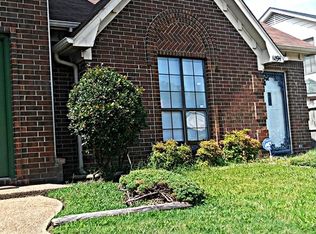 6894 Snyder Rd, Memphis, TN 38141