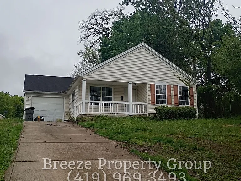 913 Hawthorne St — Photo 9