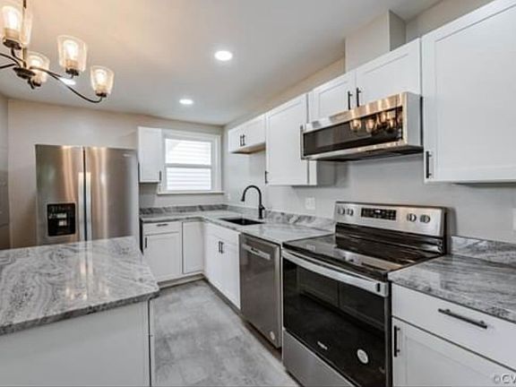 2nd image of 3615 South St