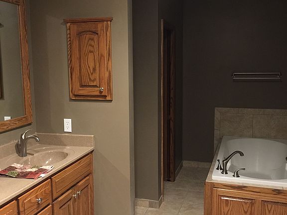 3rd image of 217 Castillian Blvd