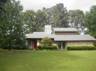 33 Dunham Dr, Texarkana, TX 75503