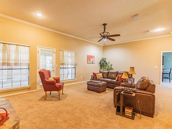 3rd image of 5005 Canterbury Dr