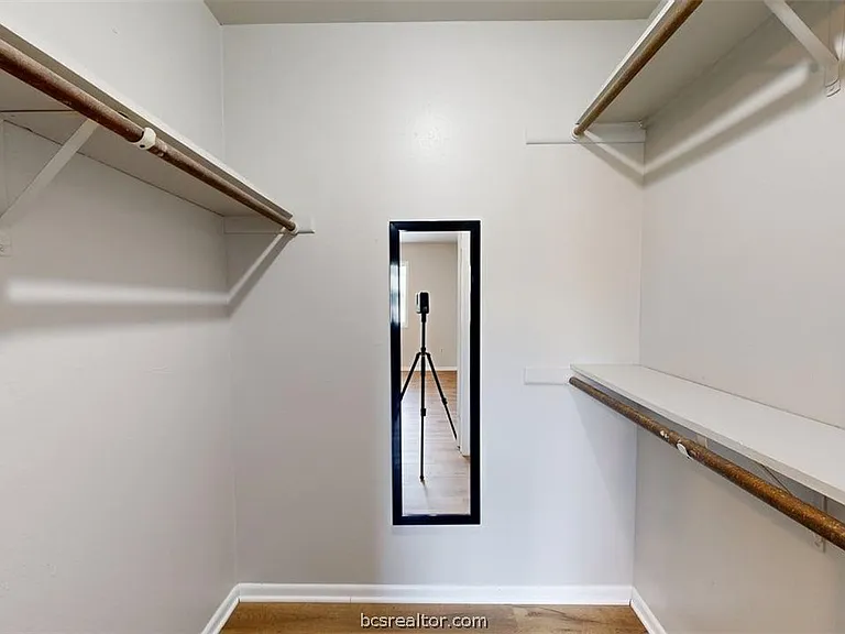1327 Airline Dr — Photo 15