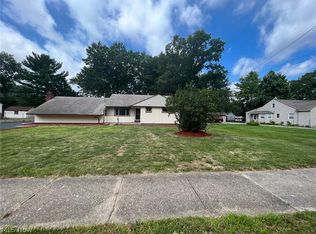 4692 Canterbury Rd, North Olmsted, OH 44070