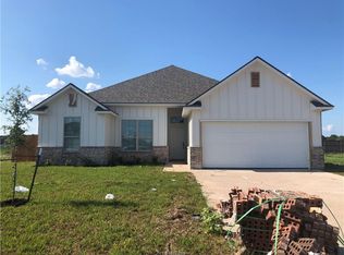 4029 Crestmont Dr, College Station, TX 77845