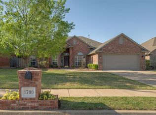 1700 Oxford Ave, Edmond, OK 73013