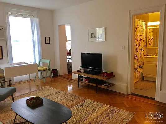 Rented by NY Living Solutions | media 2